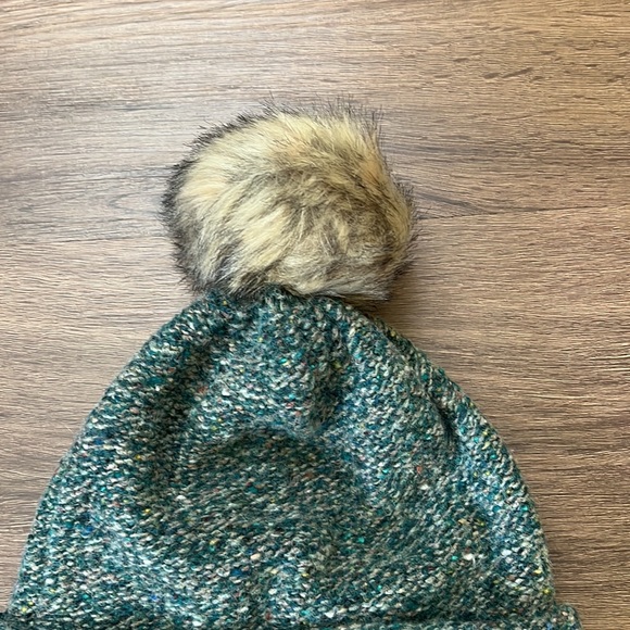 Madewell soft green Pom Pom womens  knit hat - Picture 2 of 3